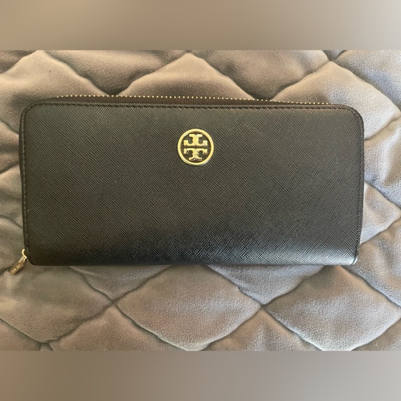 Tory Burch Robinson Long Wallet - Picture 1 of 8
